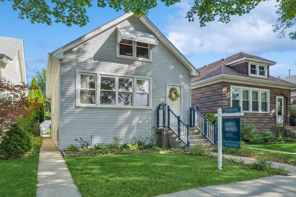 4545 N Kedvale Ave., Chicago, IL 60630