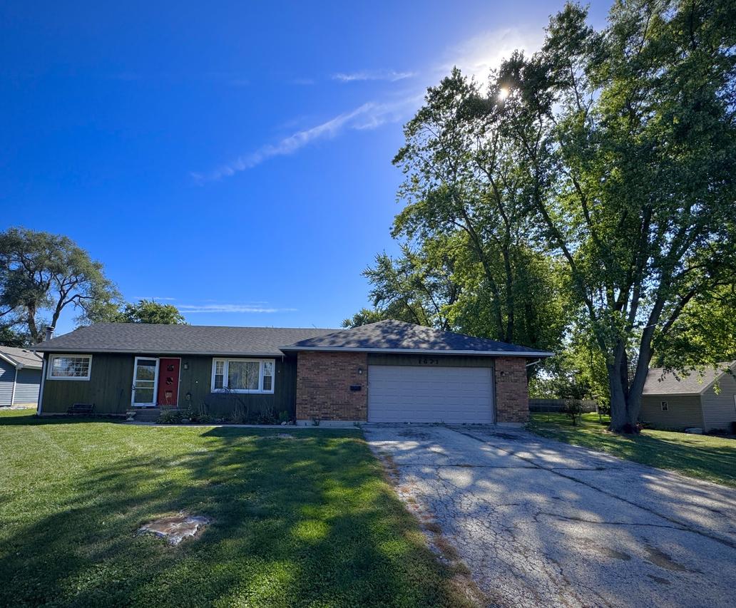 1671 Sheffer Rd., Aurora, IL 60505