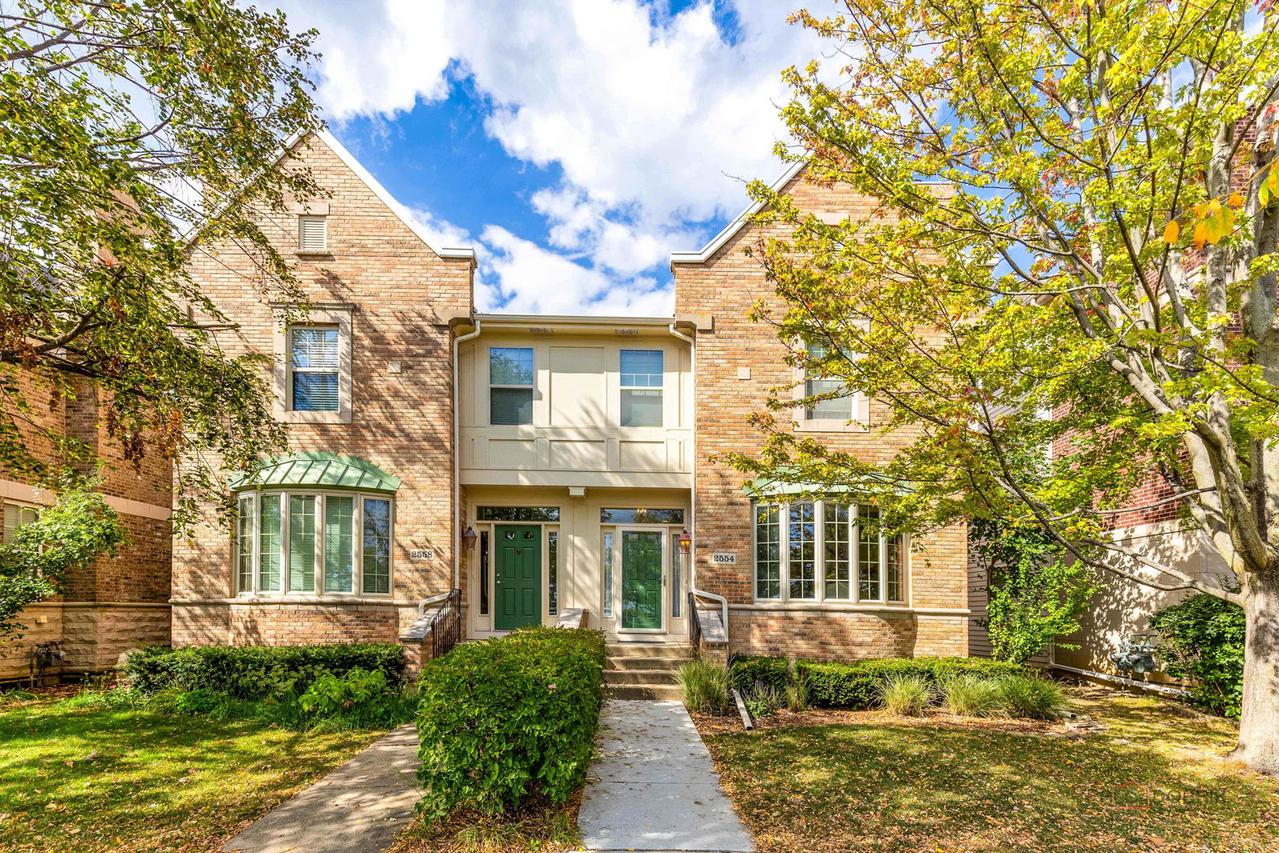 2554 W Lake Ave., Glenview, IL 60026