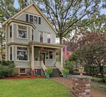 1241 Maple Ave., Wilmette, IL 60091