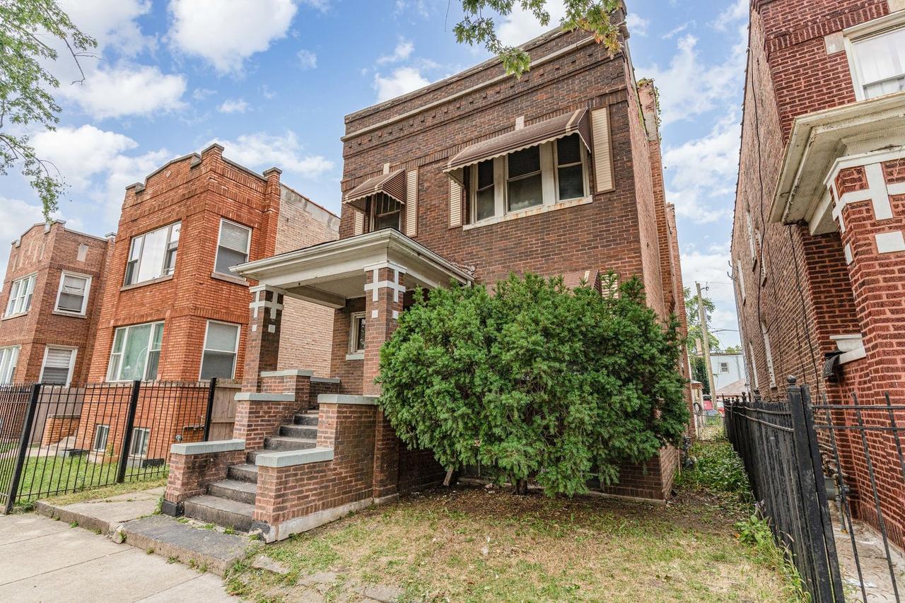 4920 W Cortez St., Chicago, IL 60651