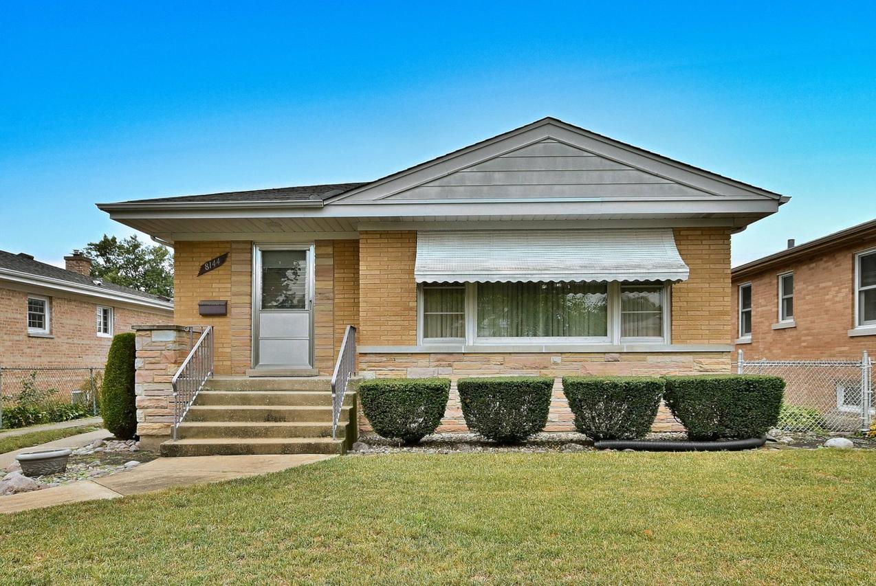 8144 N Osceola Ave., Niles, IL 60714
