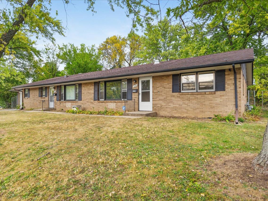 229 Flintridge Dr., Rockford, IL 61107