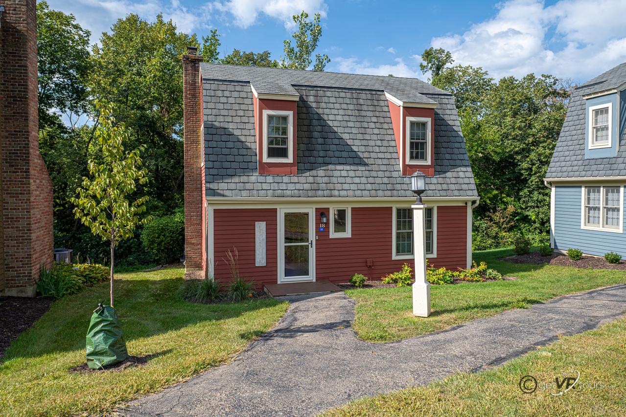 18 Settler Ln., Galena, IL 61036