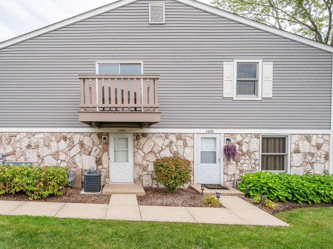 1100 Boston Harbor, Schaumburg, IL 60193