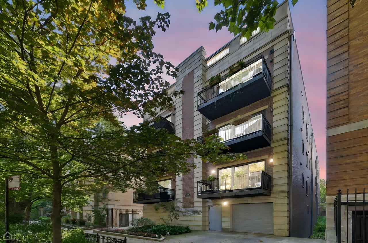 663 W Barry Ave. #4A, Chicago, IL 60657