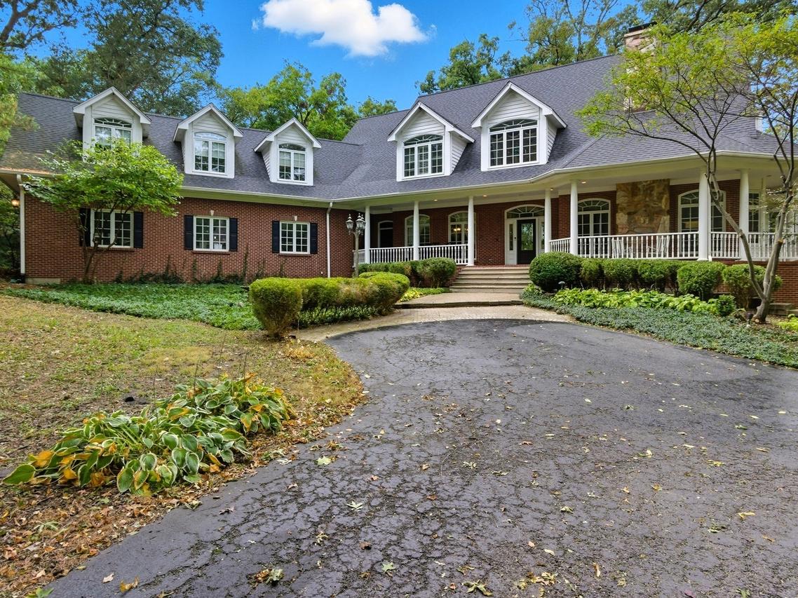 40W930 Trotter Ln., St. Charles, IL 60175