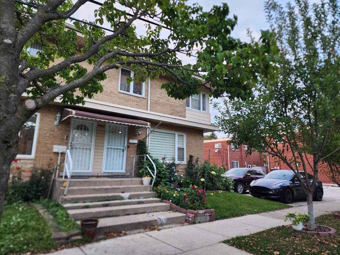7638 Knox Ave., Skokie, IL 60076
