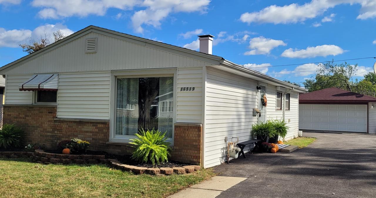 16519 Honore Ave., Markham, IL 60428