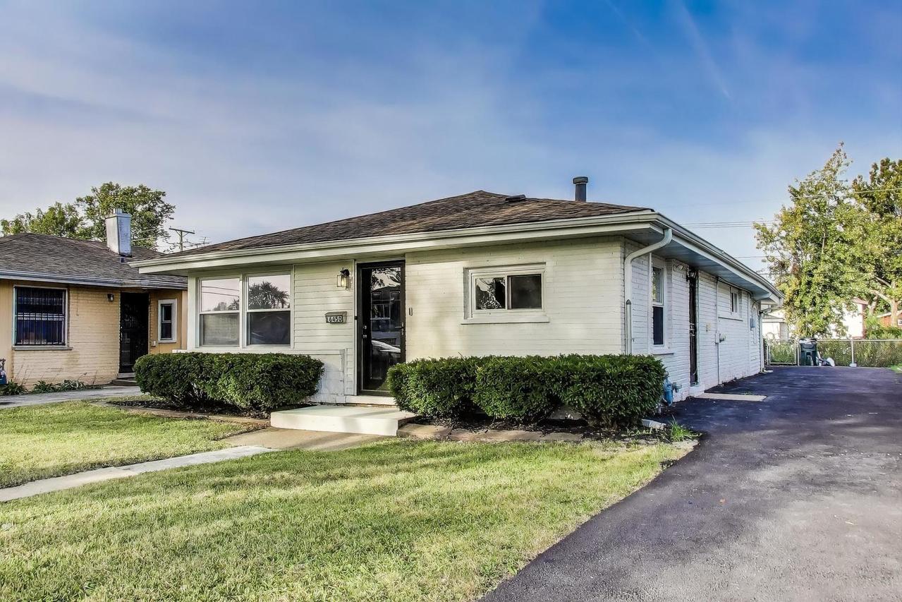 16450 Honore Ave., Markham, IL 60428
