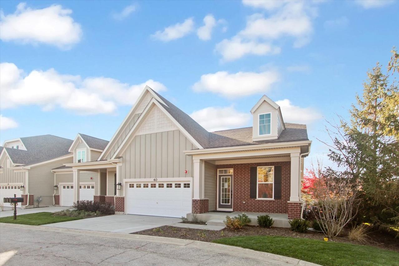 40 Tournament Dr., Hawthorn Woods, IL 60047