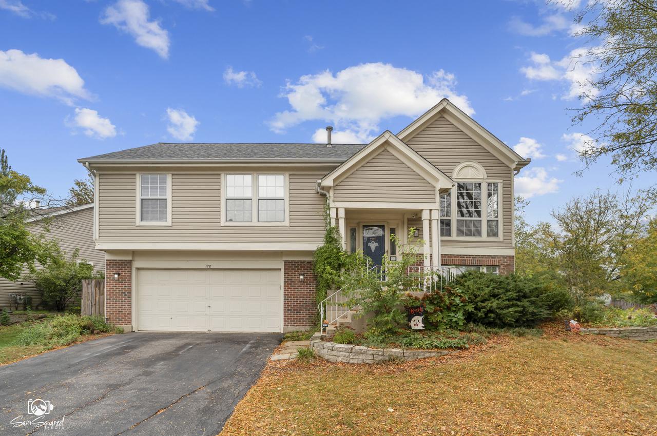 178 Wildberry Ct., Aurora, IL 60504