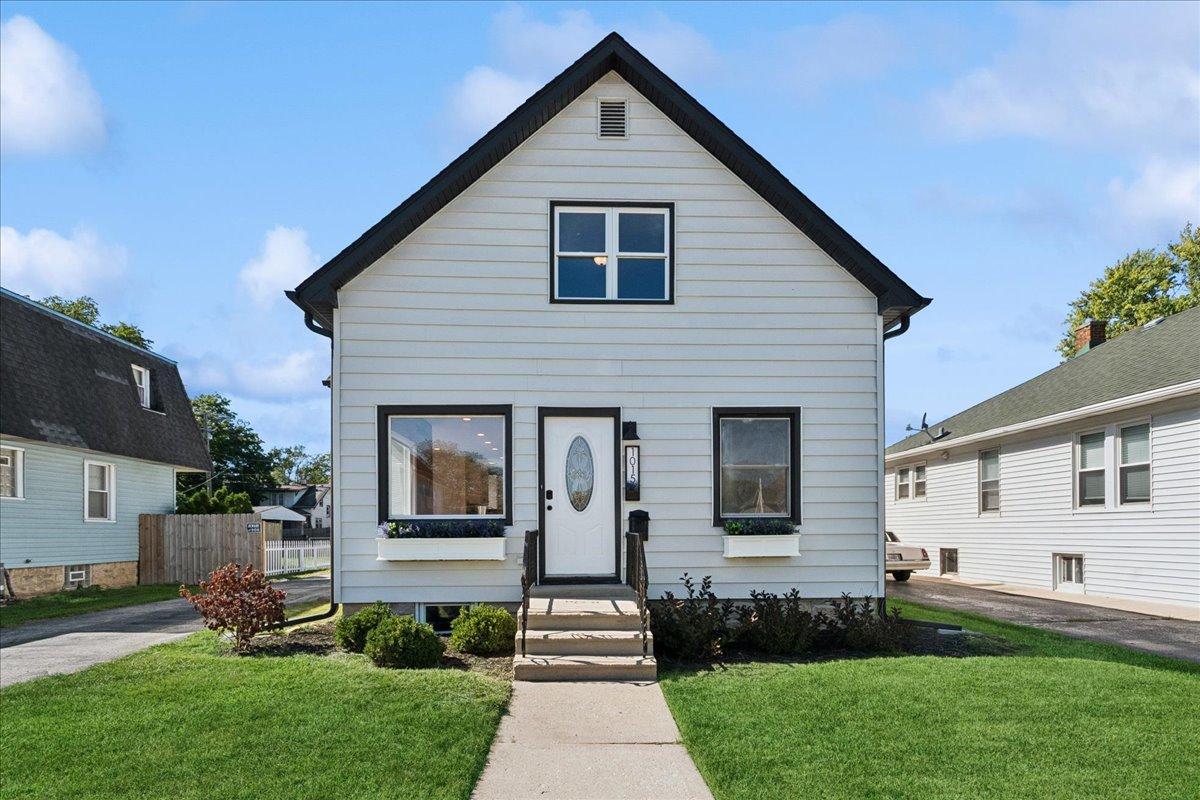 1015 Oakland Ave., Joliet, IL 60435