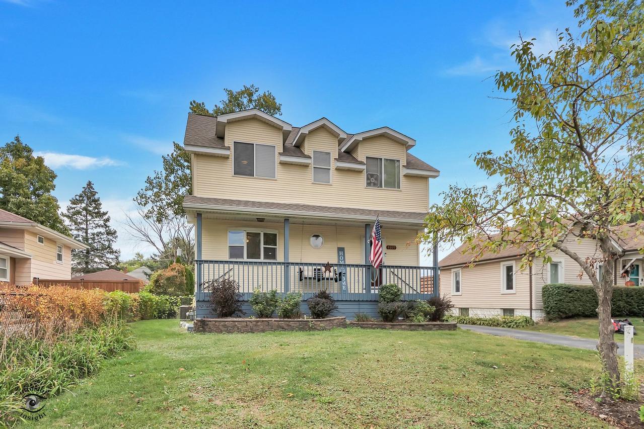 4107 N Park St., Westmont, IL 60559