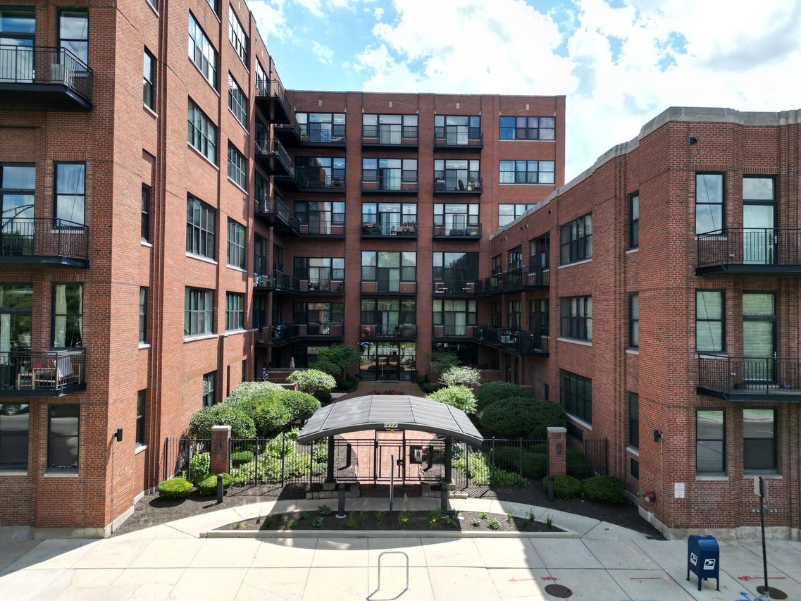 2323 W Pershing Rd. #104, Chicago, IL 60609
