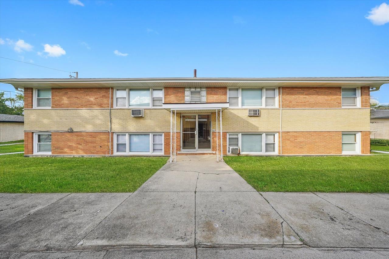 18508 Torrence Ave., Lansing, IL 60438