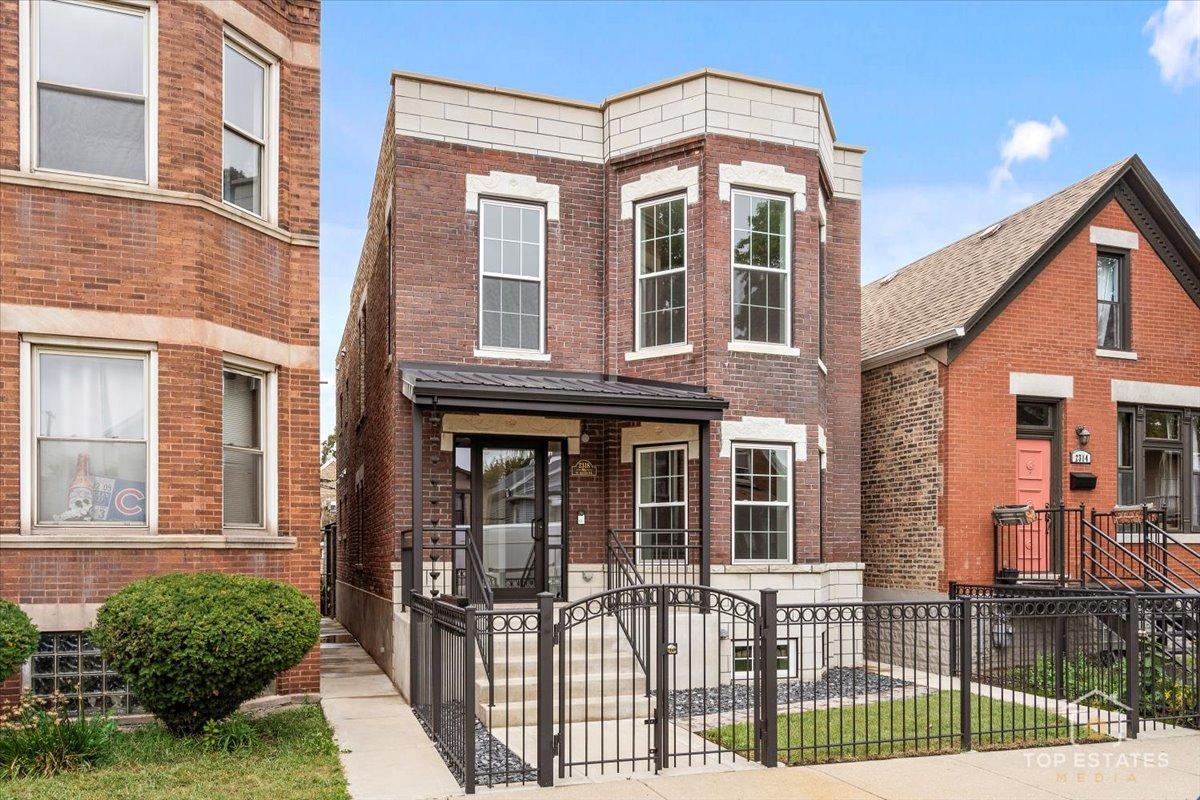 2318 W 35th Pl., Chicago, IL 60609