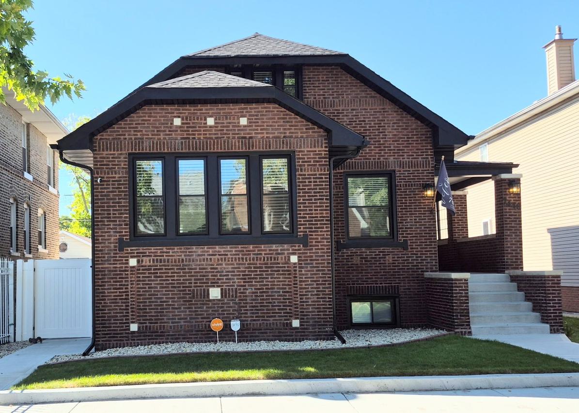 7440 S Oglesby Ave., Chicago, IL 60649