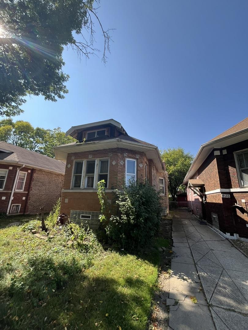 8150 S Oglesby Ave., Chicago, IL 60617