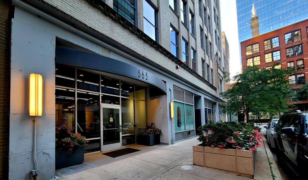 565 W Quincy St. #711, Chicago, IL 60661