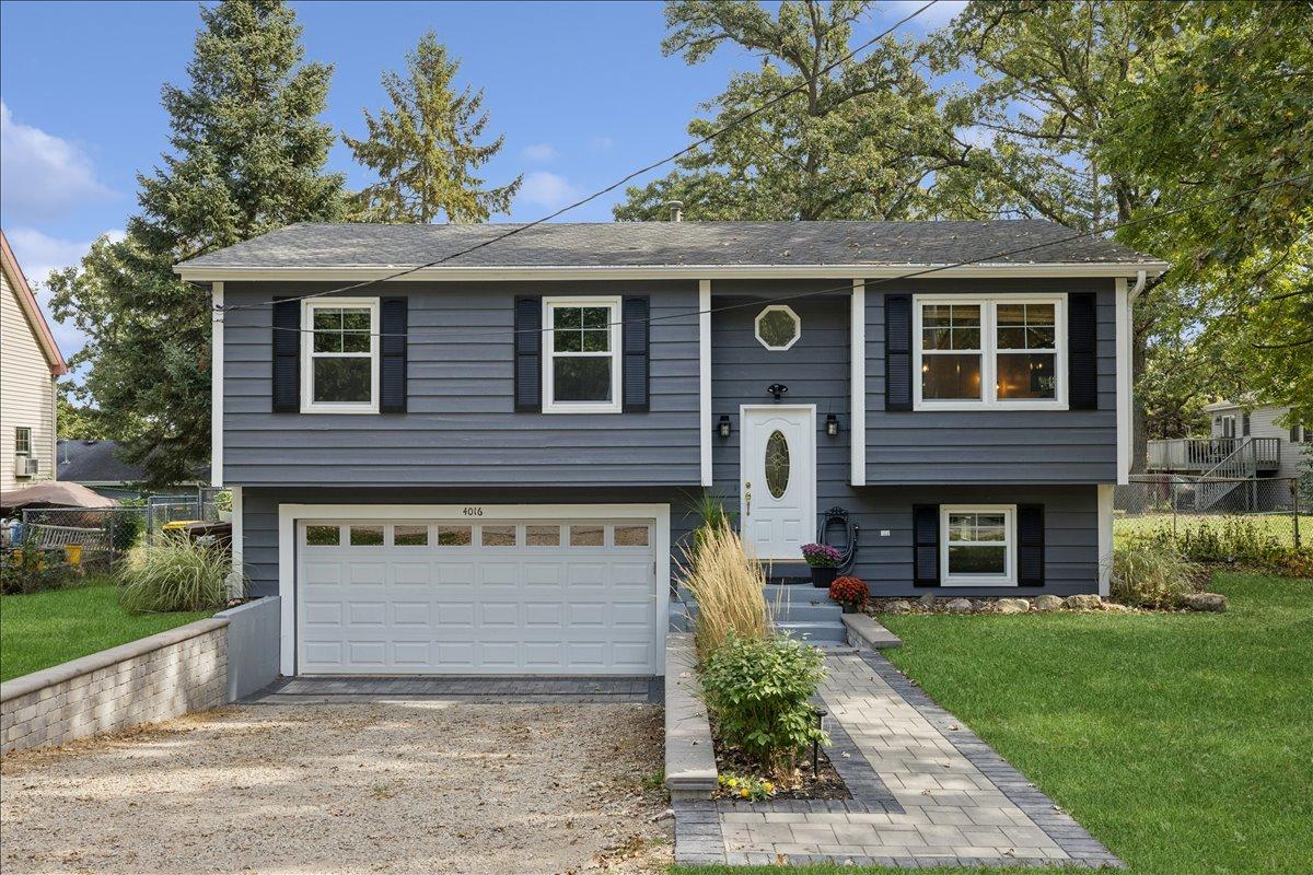 4016 Burton Tr., Crystal Lake, IL 60014
