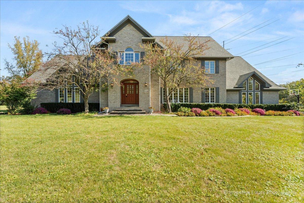 10S641 S Garfield Ave., Burr Ridge, IL 60527