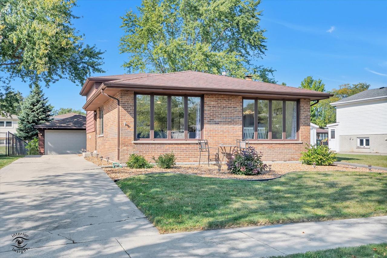 17842 65th Ave., Tinley Park, IL 60477