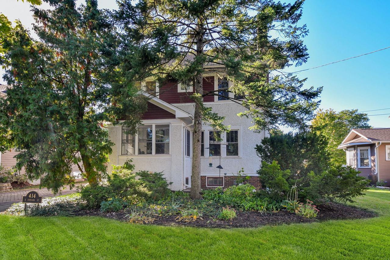 414 E Indiana St., Wheaton, IL 60187