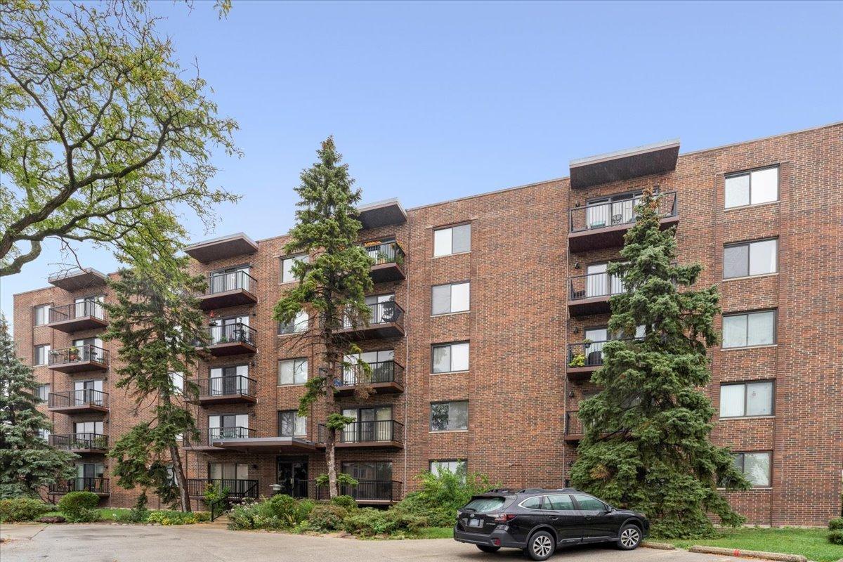 6525 N Nashville Ave. #501E, Chicago, IL 60631