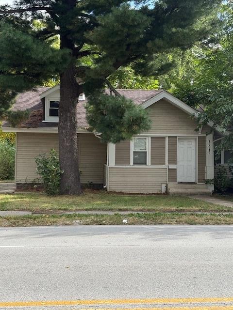 16919 Wood St., Hazel Crest, IL 60429