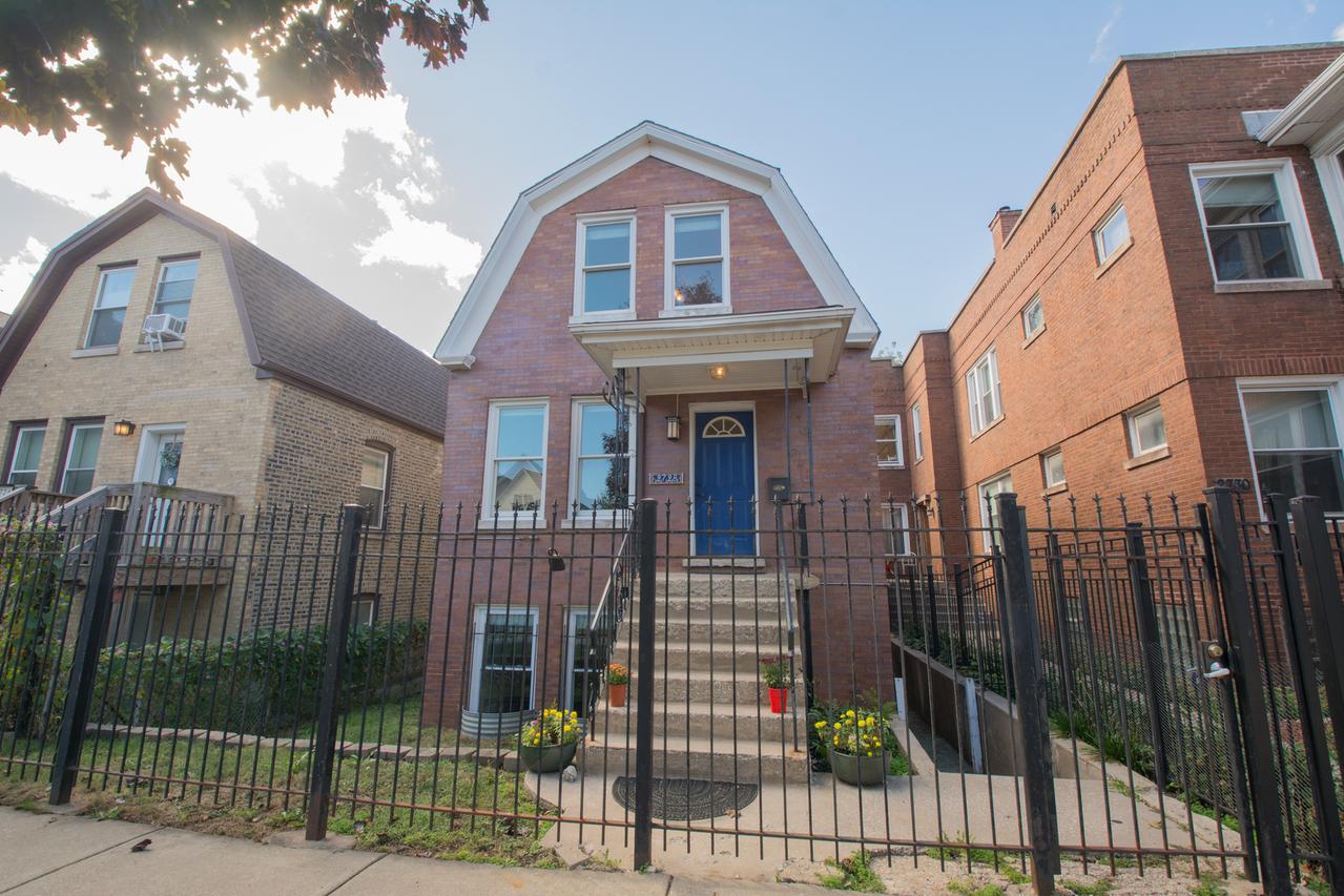 2728 N Campbell Ave., Chicago, IL 60647