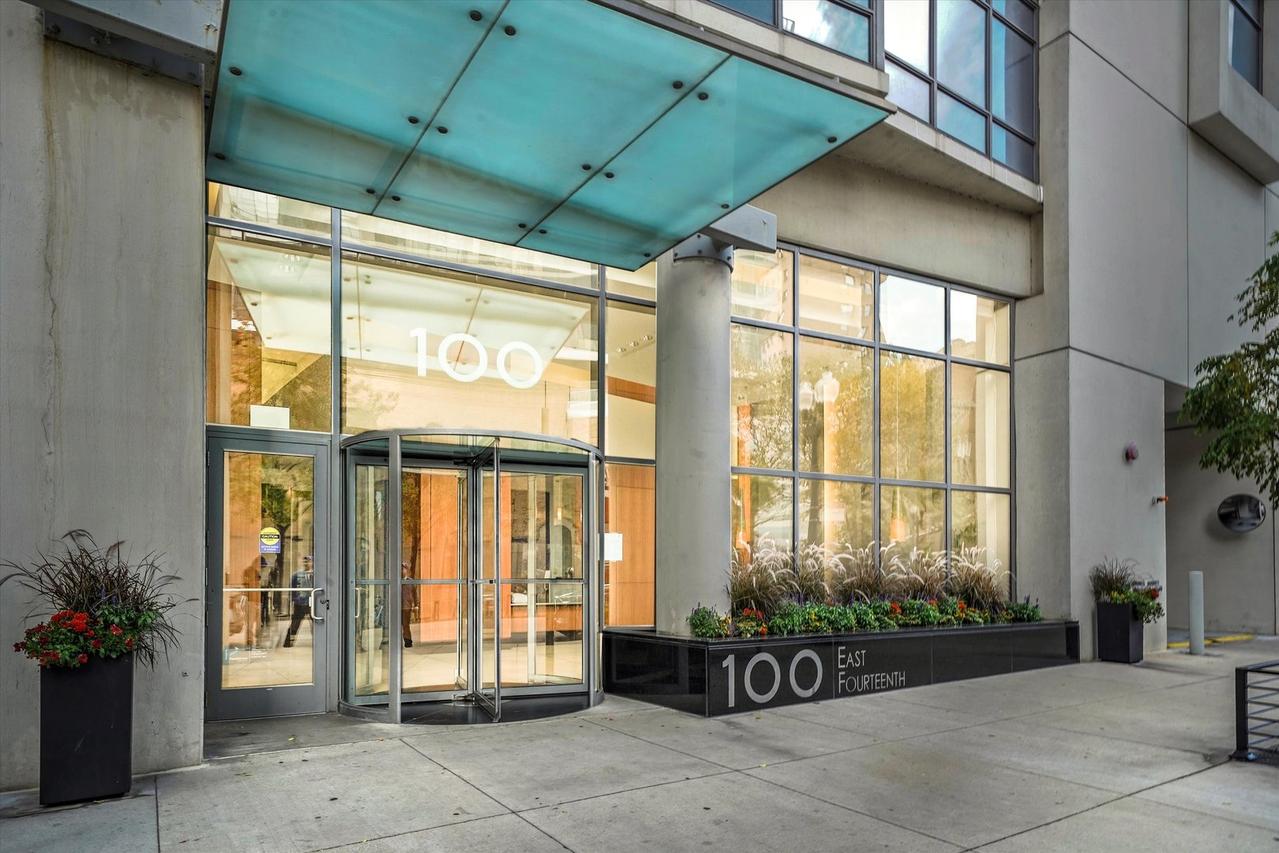 100 E 14th St. #1203, Chicago, IL 60605