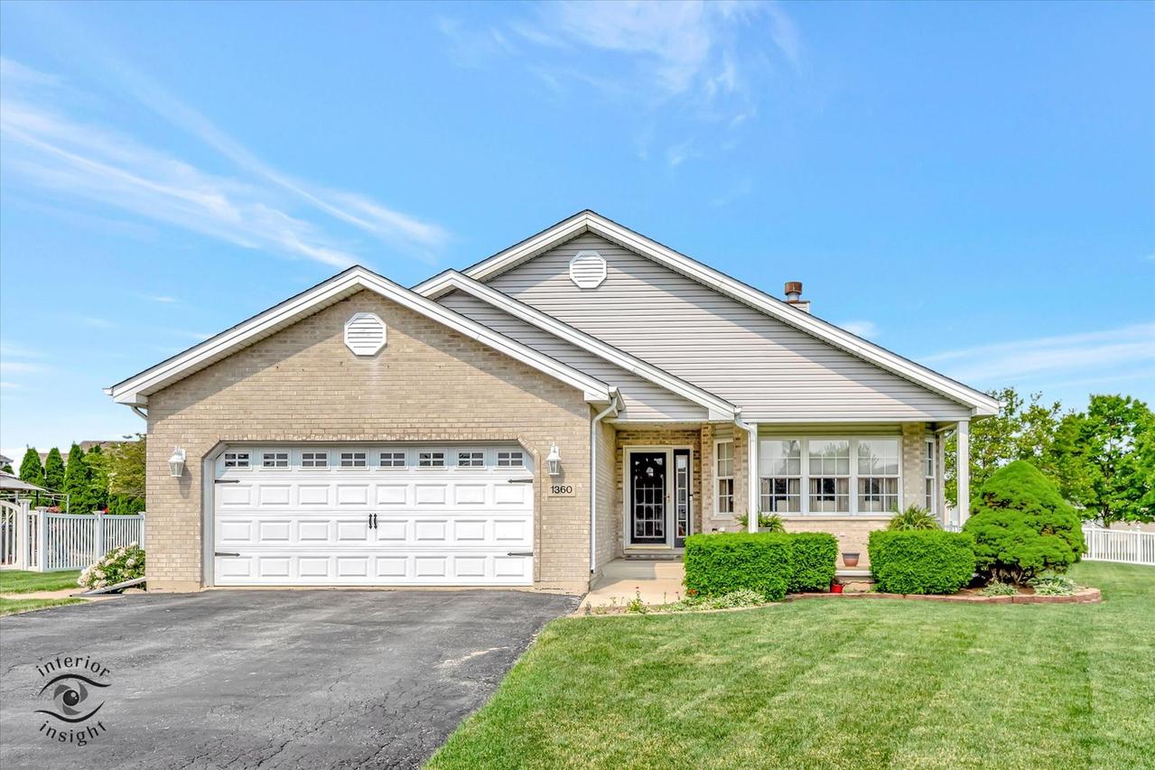 1360 Pheasant Chase Cir., Beecher, IL 60401