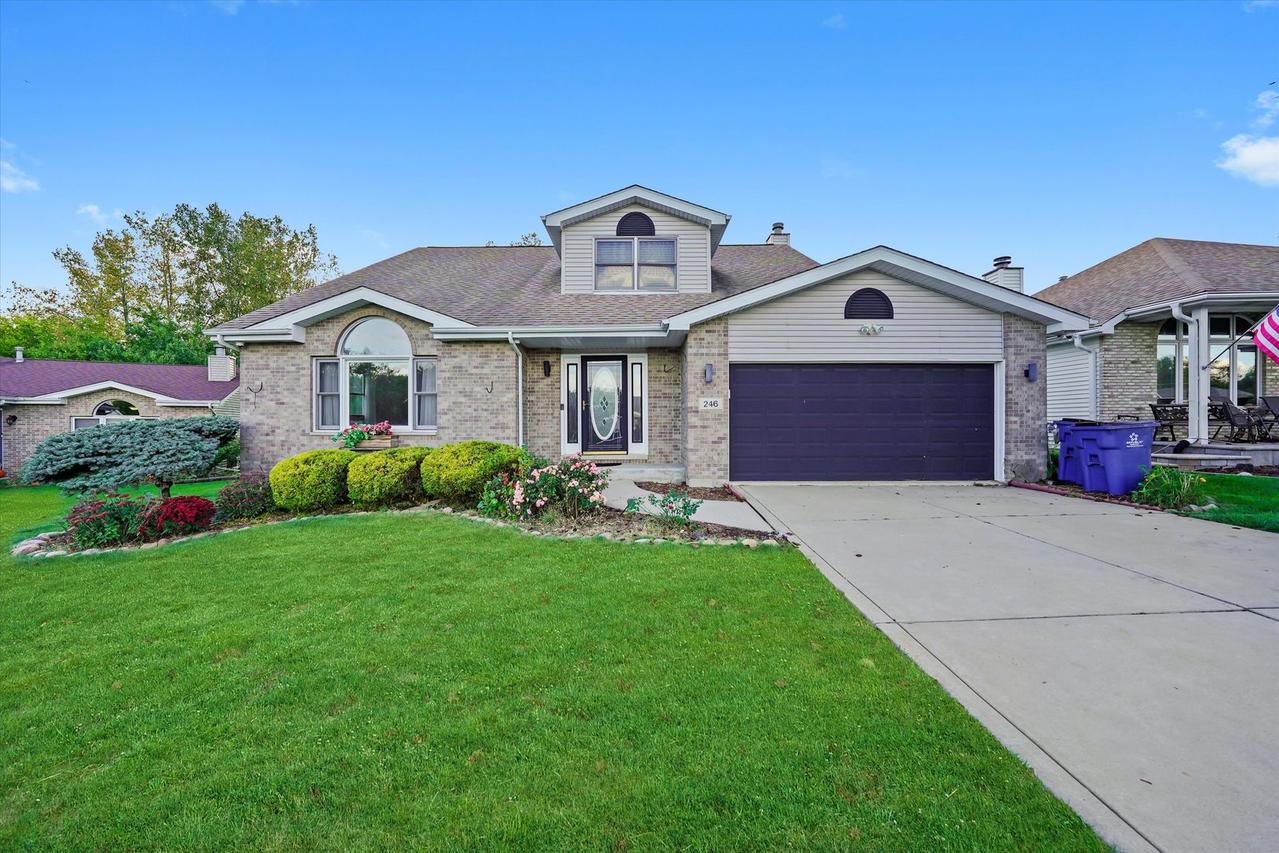 246 Lakeview Ct., Steger, IL 60475