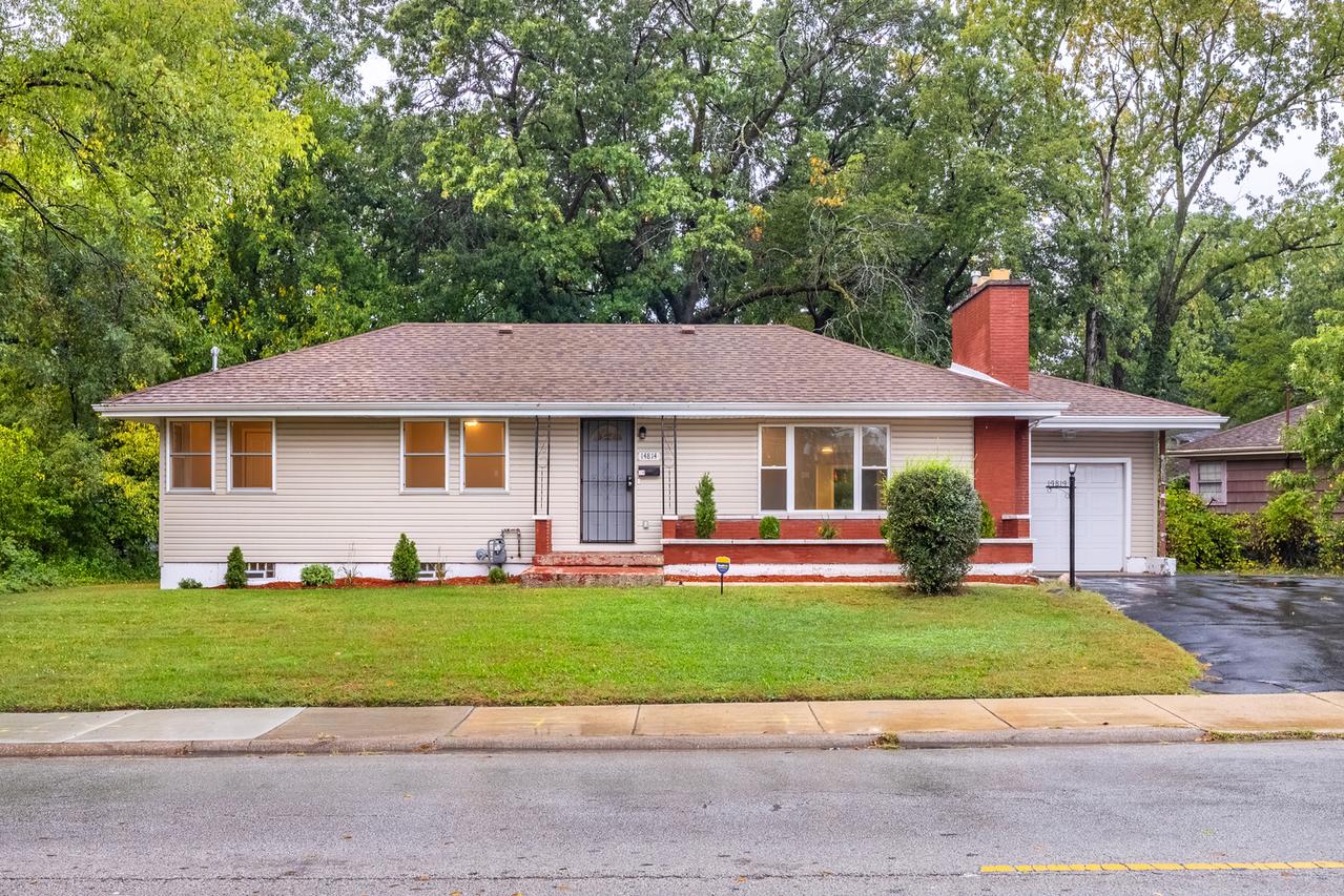 14814 Woodlawn Ave., Dolton, IL 60419