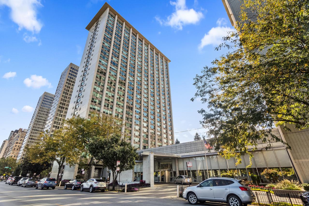 3600 N Lake Shore Dr. #2723, Chicago, IL 60613