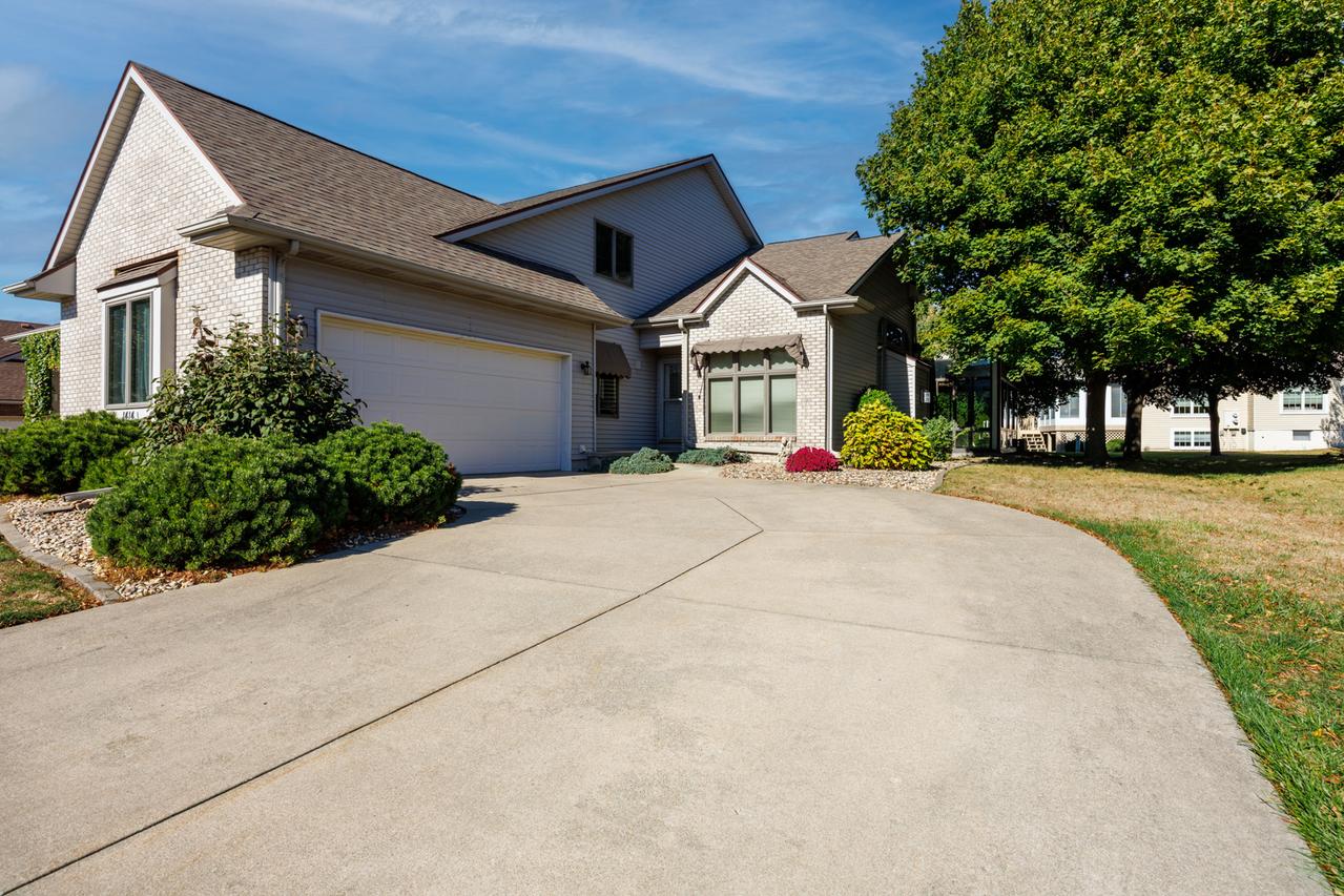 1414B Tamarack Cc Tr., Normal, IL 61761