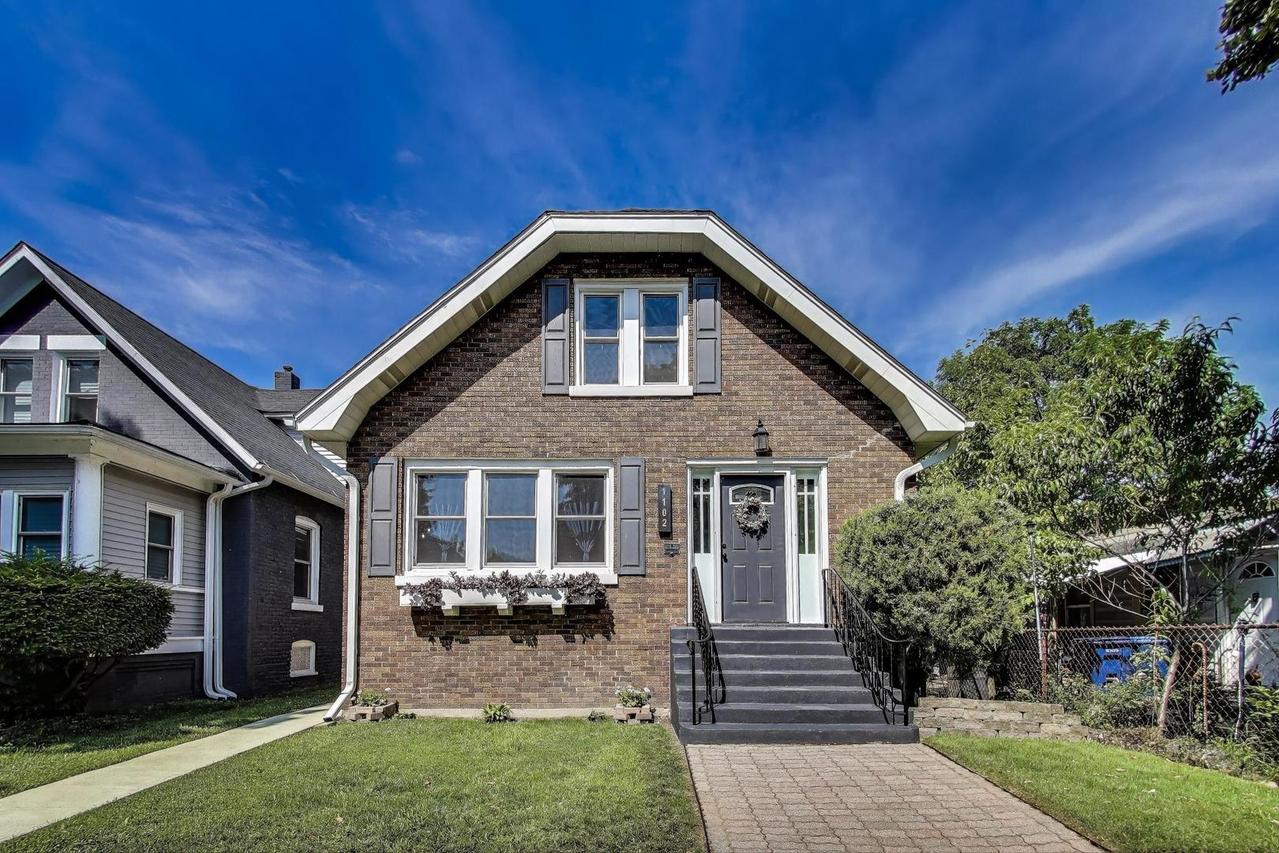 1102 Wadsworth Ave., North Chicago, IL 60064
