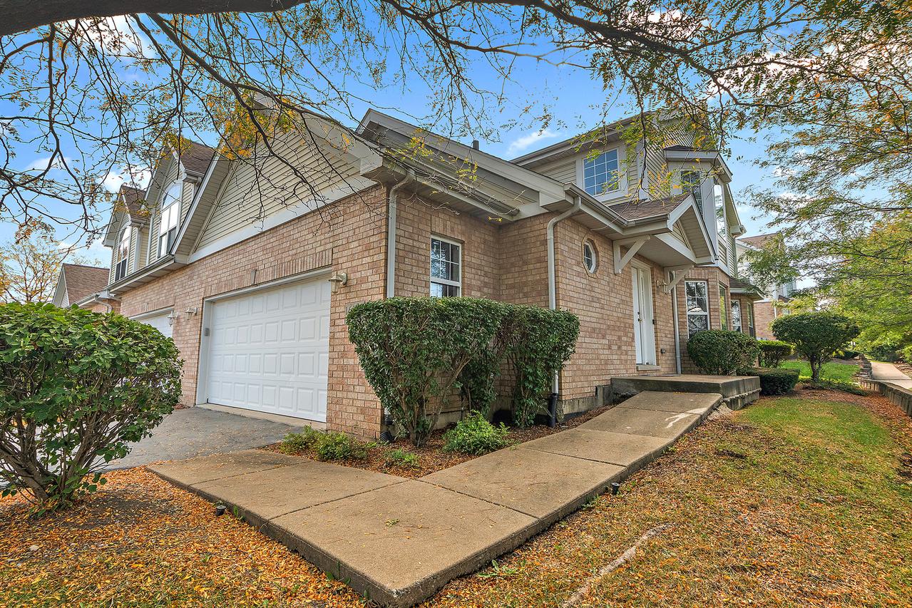 16150 Hillcrest Cir., Orland Park, IL 60467