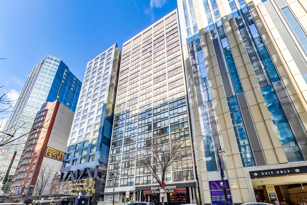 230 E Ontario St. #2305, Chicago, IL 60611