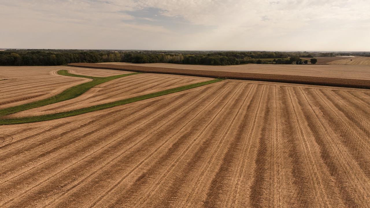 701 E 1175 St., Henry, IL 61537