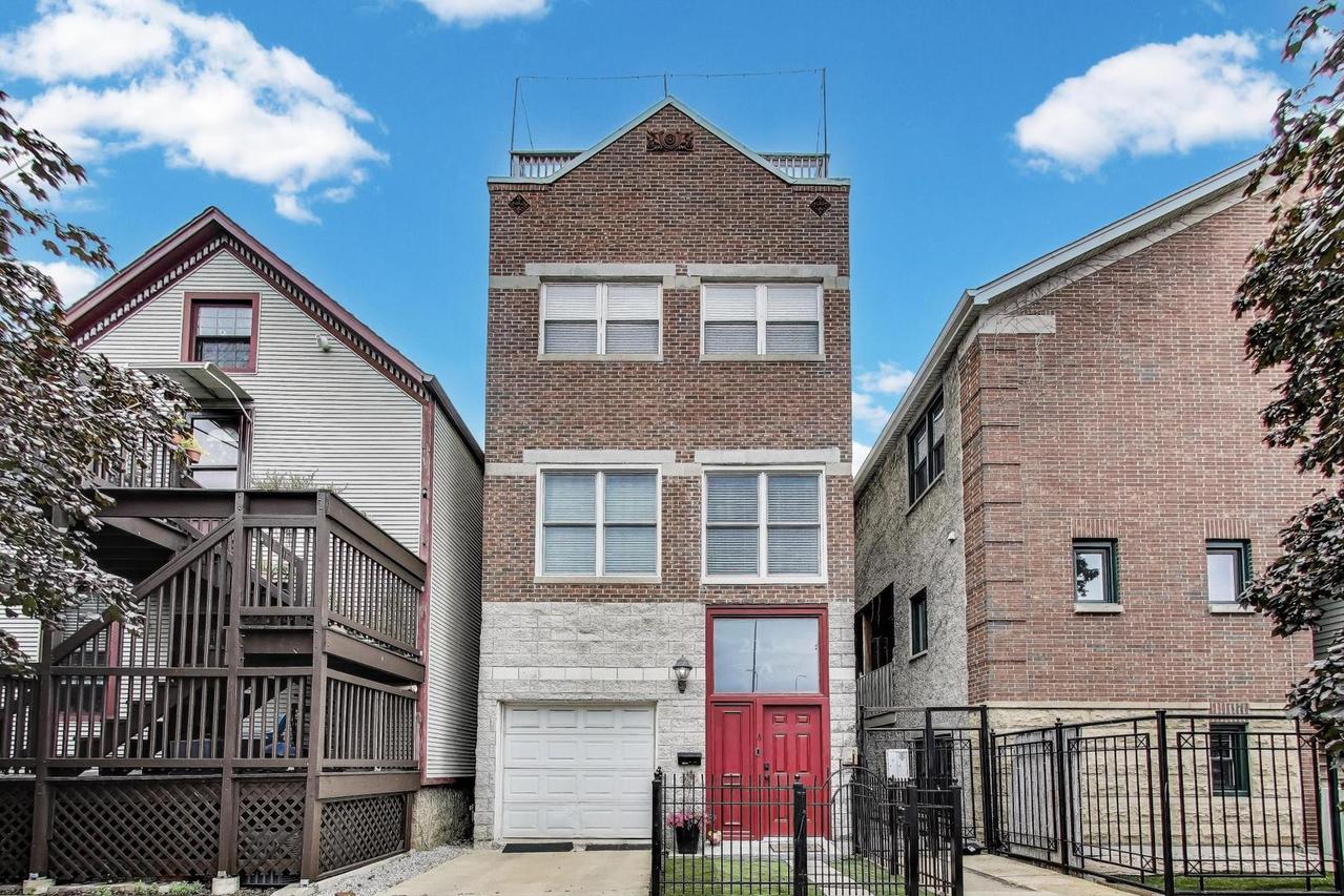 2134 N Winchester Ave. #A, Chicago, IL 60614