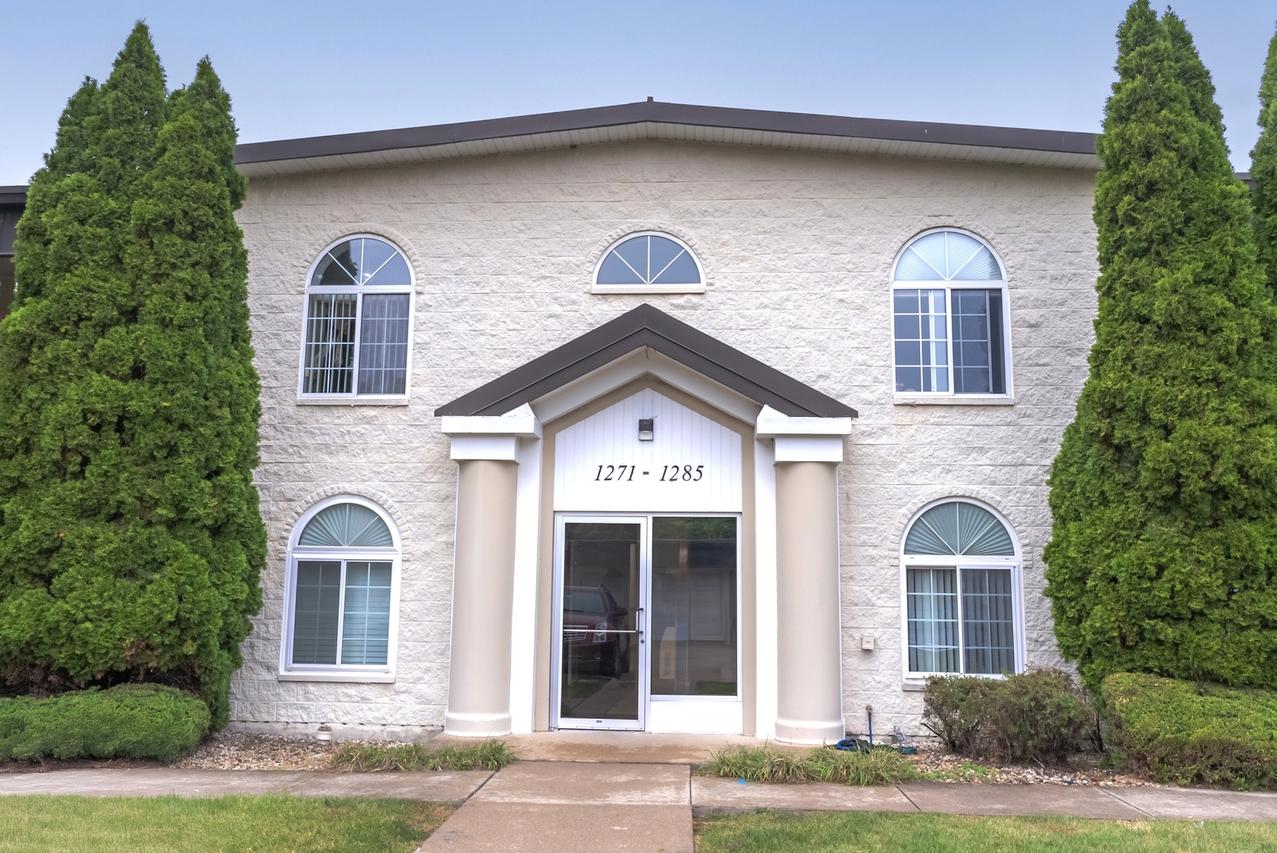 1275 Mesa Dr., Joliet, IL 60435