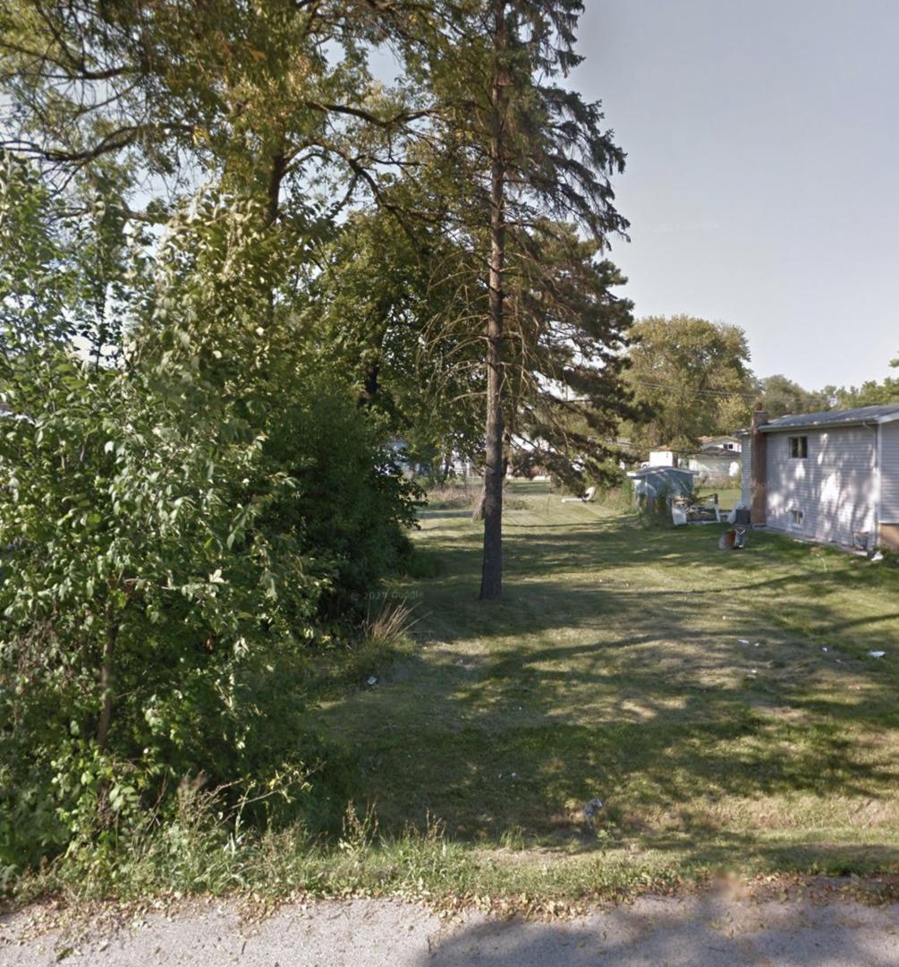 902 E Krage Dr., Addison, IL 60101