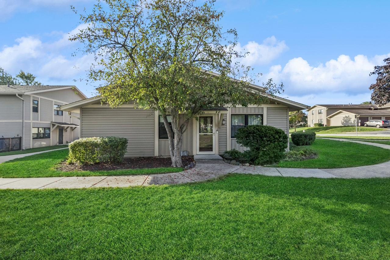 5775 Madrid Ct. #A, Hanover Park, IL 60133