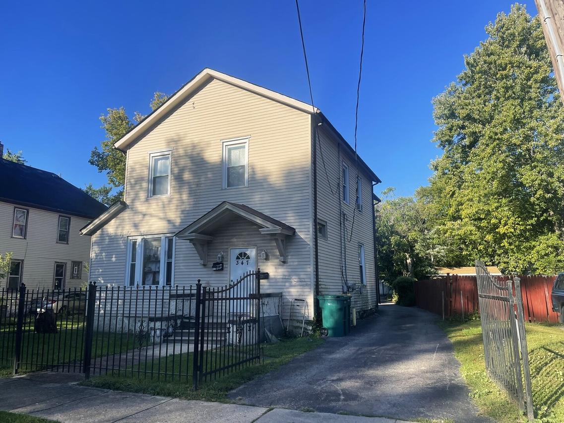 347 Pine St., Joliet, IL 60435