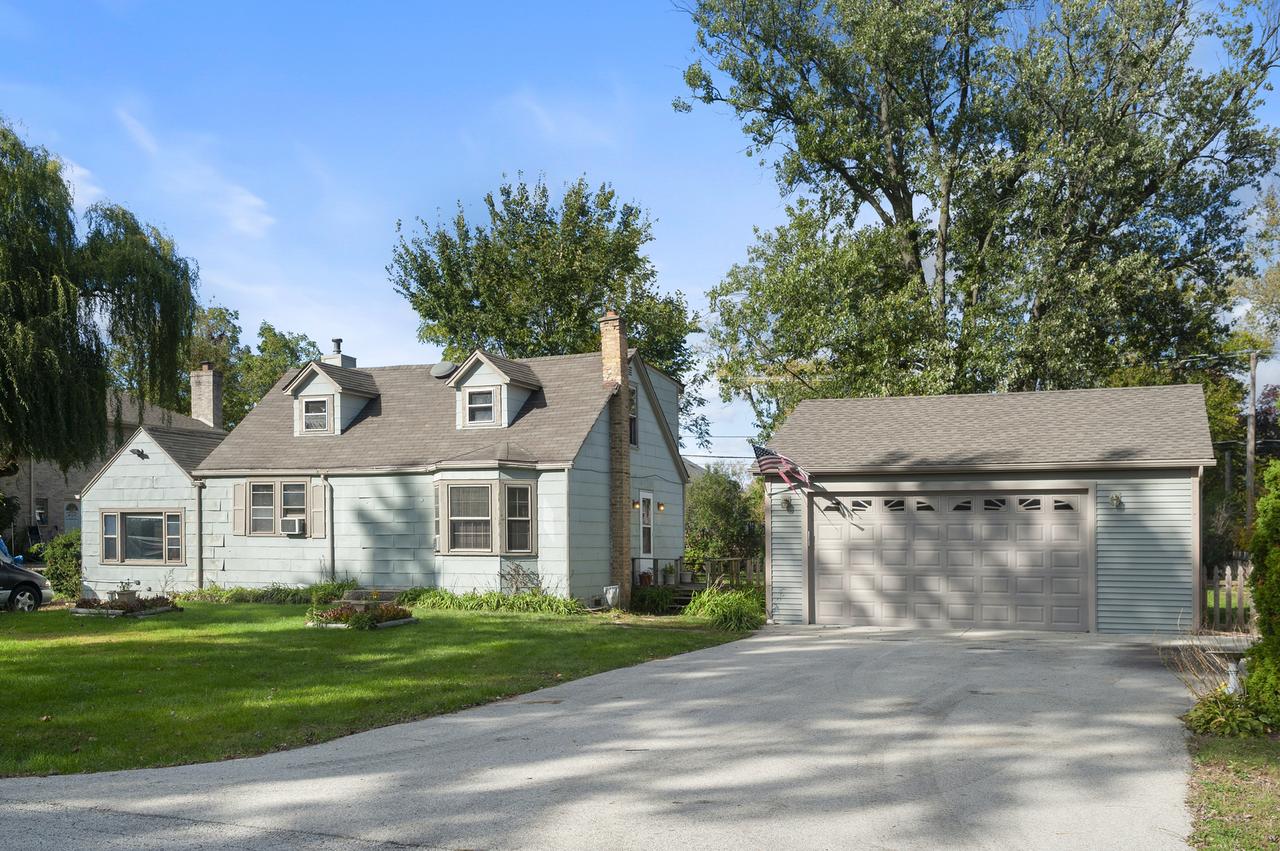139 E Anita Ave., Mount Prospect, IL 60056