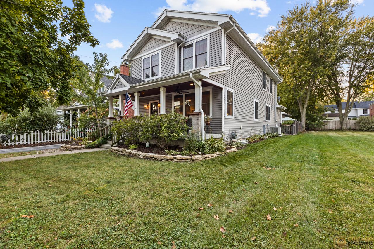 123 N Jefferson St., Batavia, IL 60510