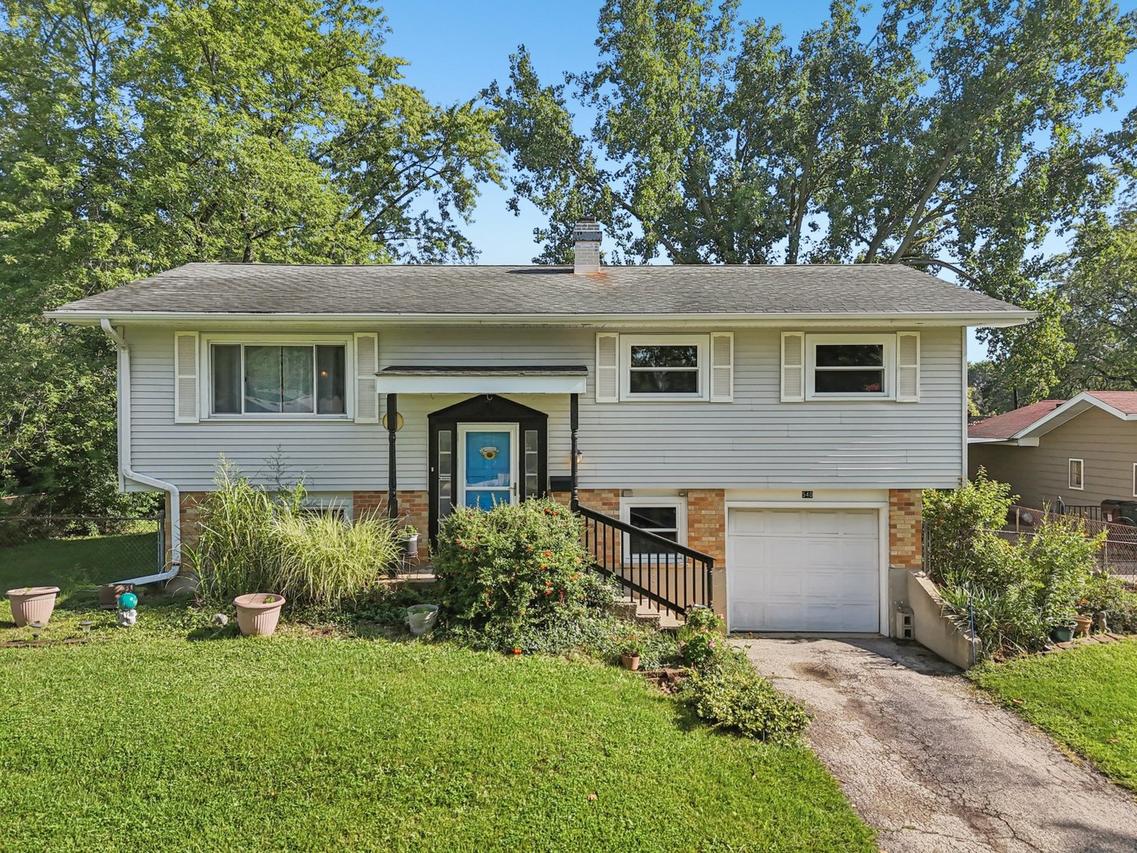 540 Jamison Ln., Hoffman Estates, IL 60169