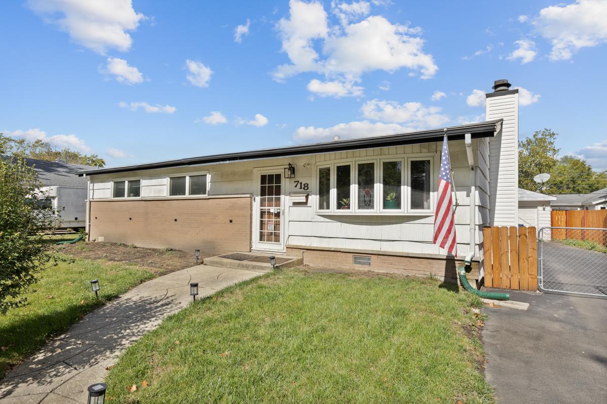 718 W Merle Ave., Villa Park, IL 60181